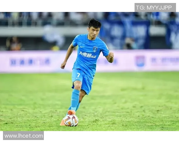 上海足球队近期表现分析与未来发展展望